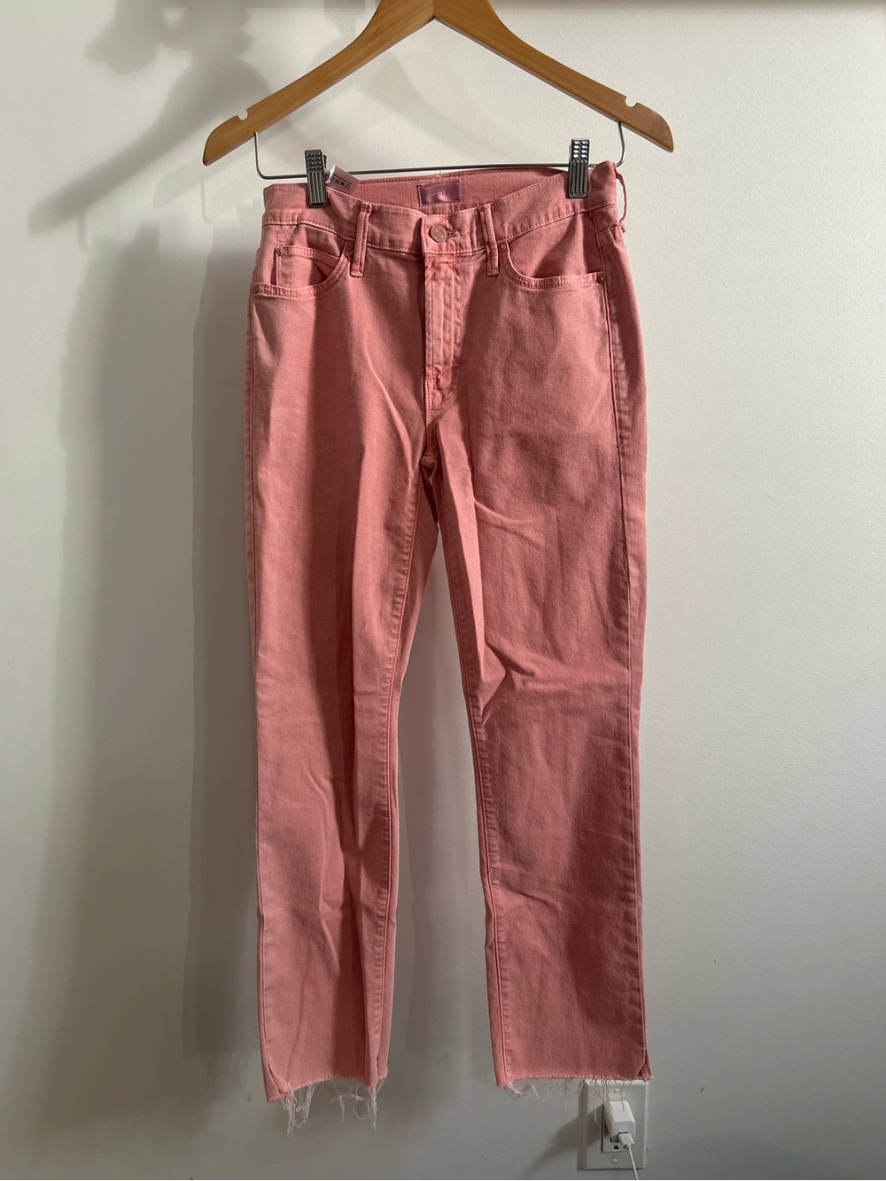MOTHER “ The Rascal Mid Rise Cropped Straight Jeans” size 26 - Picture 3 of 7